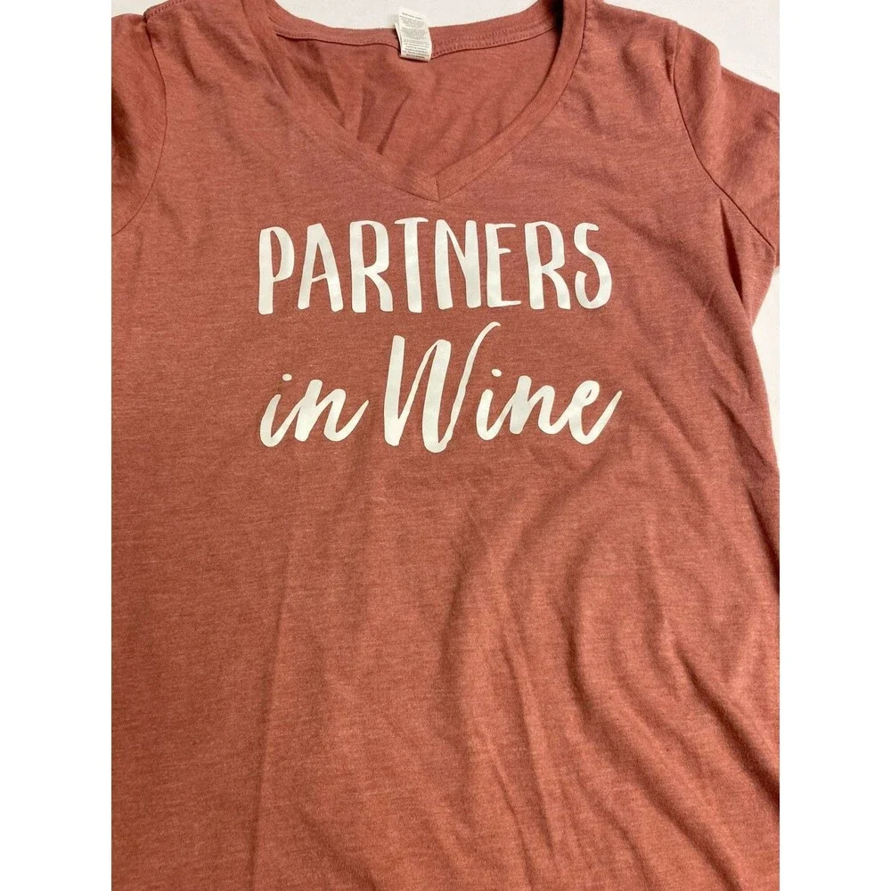 Very Important Tee Women's Pink Wine Graphic V-Neck Short Sleeve T-Shirt S